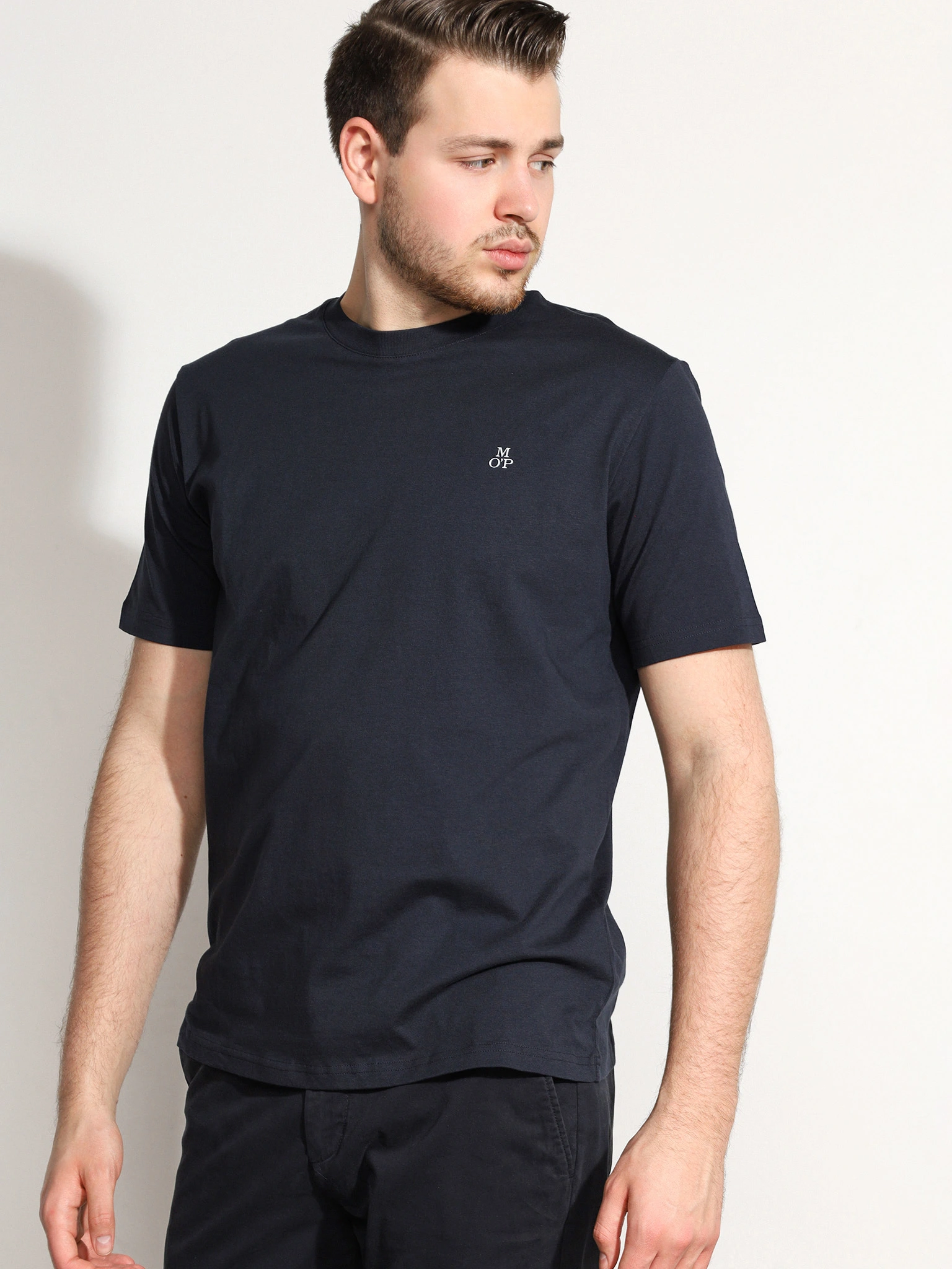 Футболка темно-синего цвета из хлопка